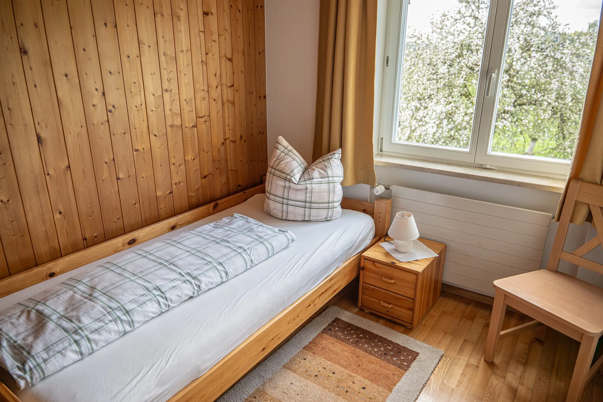 Schlafzimmer 4 Einzelzimmer Ferienwohnung Lingenau